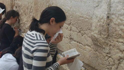 娱乐吃瓜君表演意外翻车